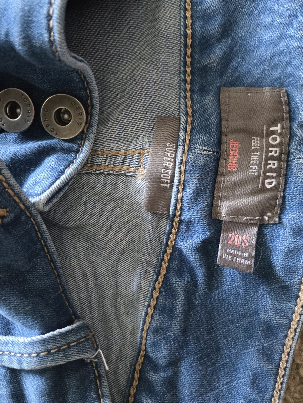 torrid Blue Denim Jegging - Picture 3 of 3